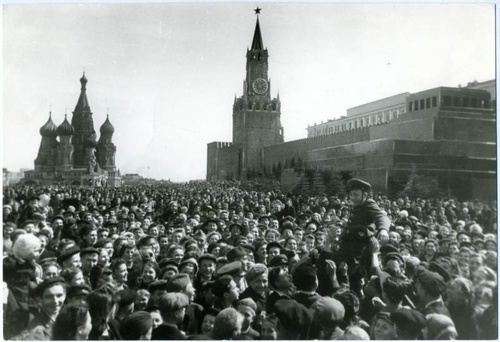 «История России в фотографиях»