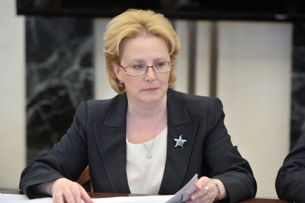 Госдума представит главу Минздрава к награде за спасение пассажира