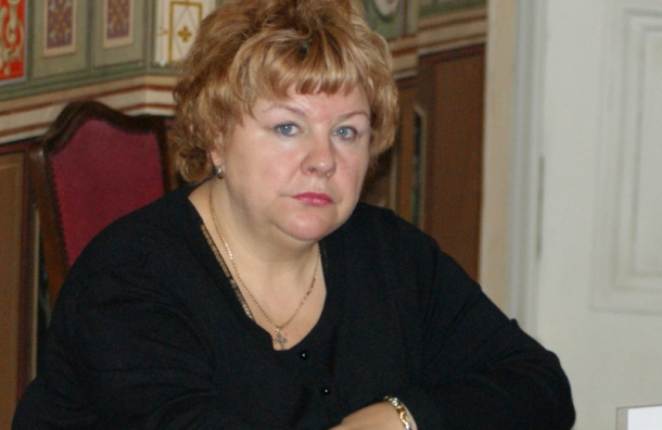 Милонов будет молиться за обвиняемую в мошенничестве депутата-единоросса