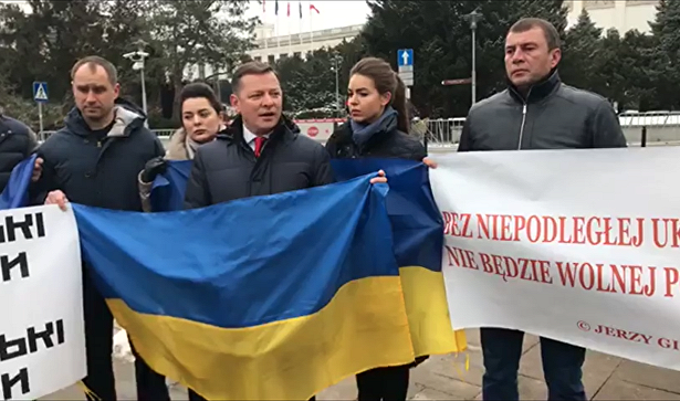 Политолог: Ляшко пикетирует сейм Польши ради самопиара