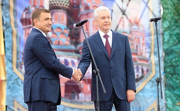 Собянин передал тулякам привет от москвичей