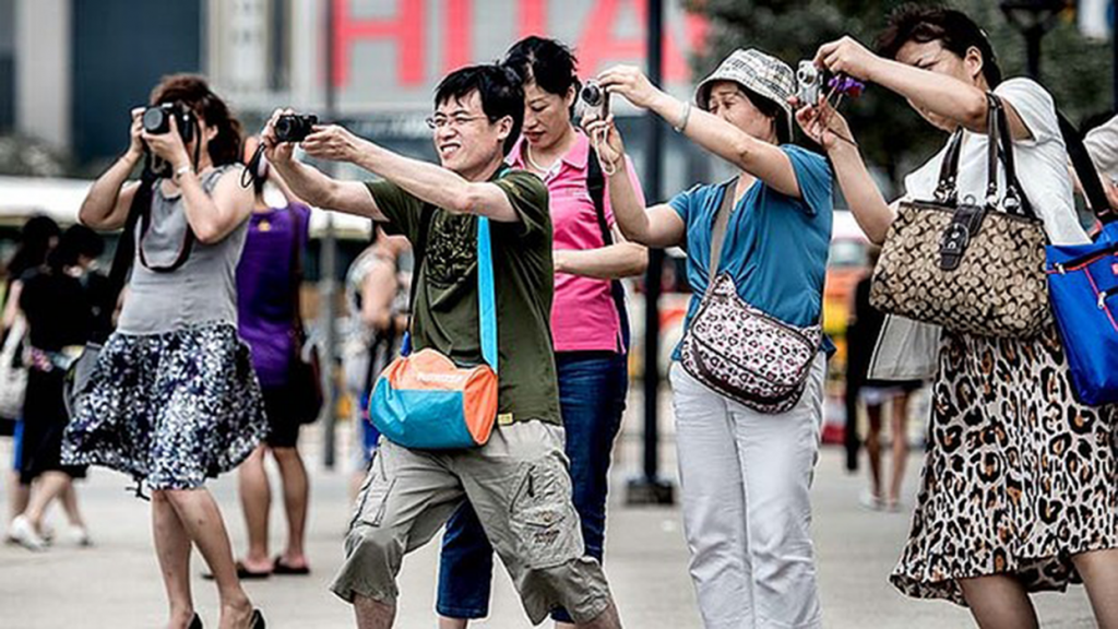Китайские туристы в России 