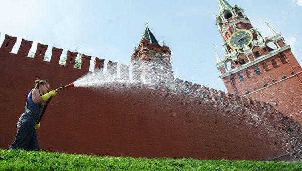Погода_жара в Москве_Кремль.jpg