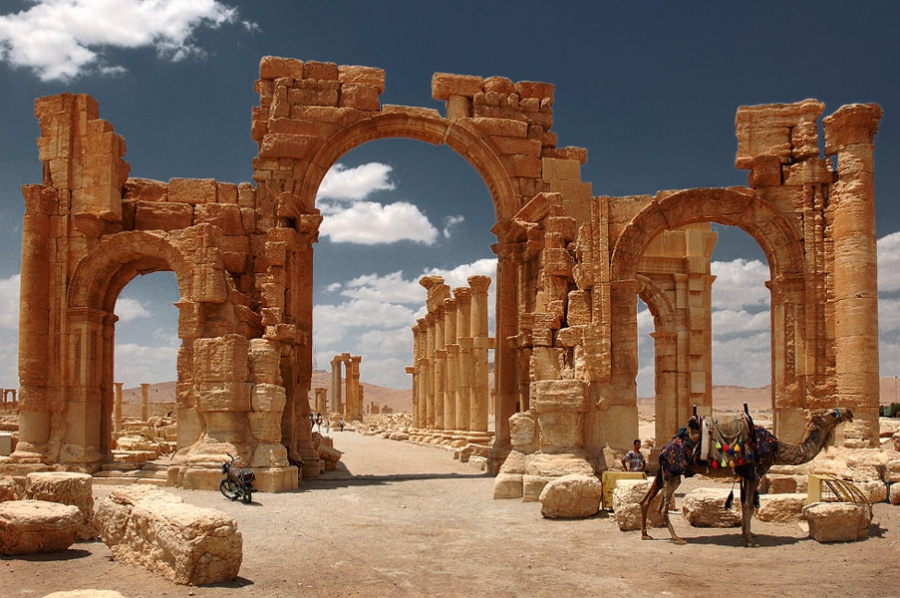 Триумфальная арка Пальмира.jpg