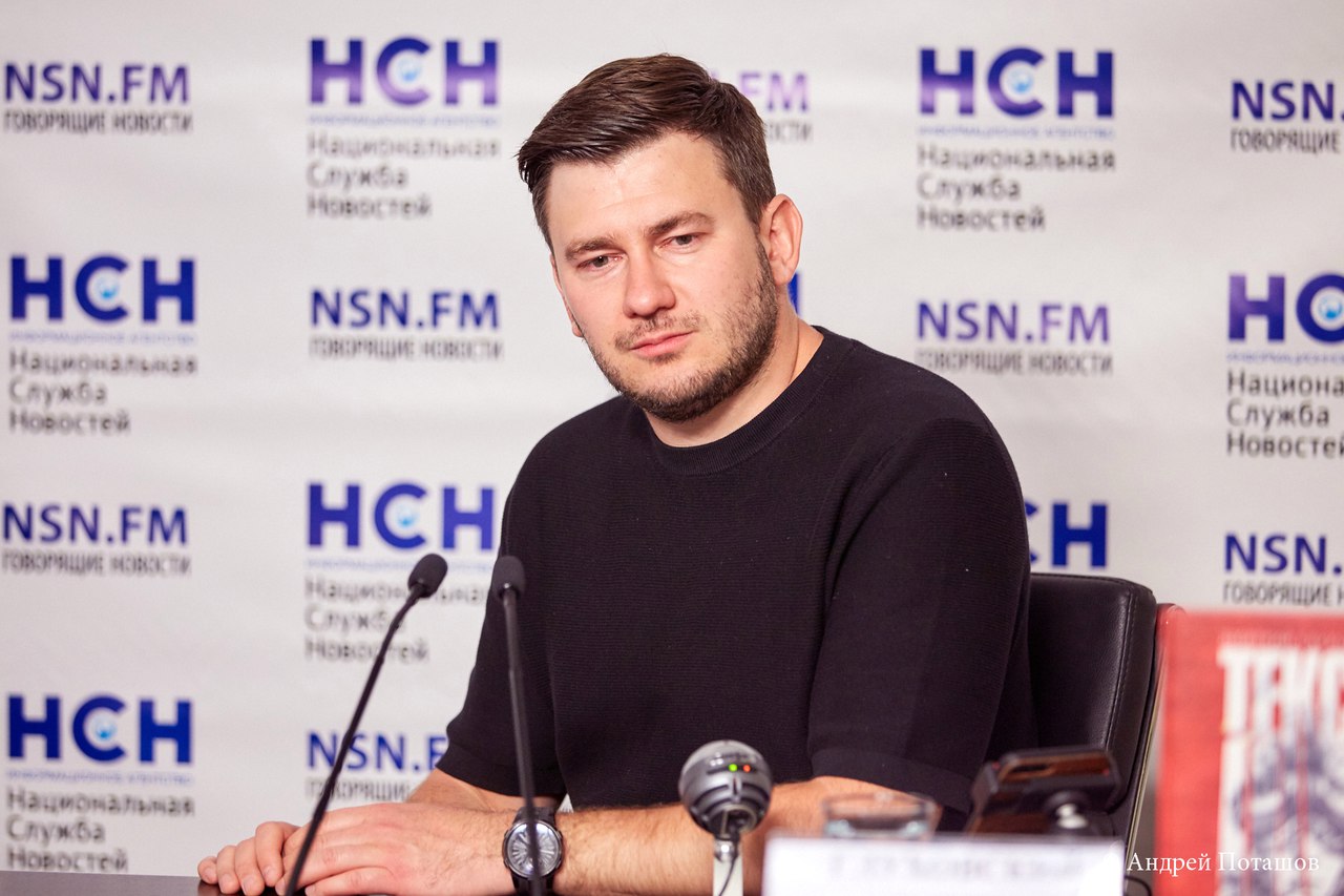 Дмитрий Глуховский