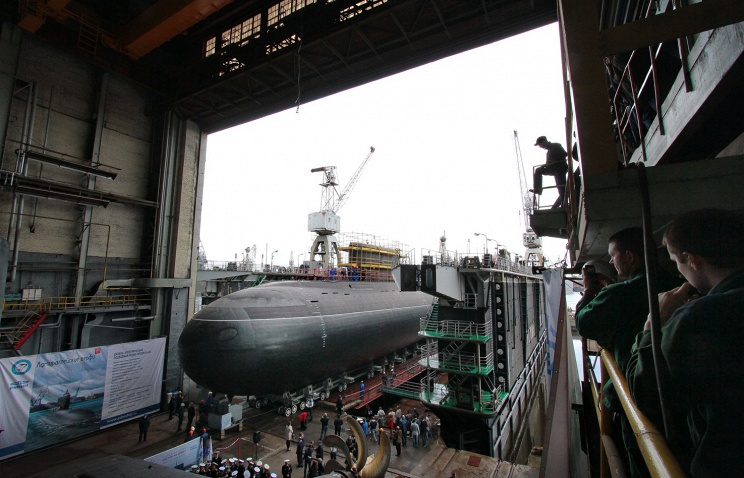 Спуск на воду подводной лодки проекта 636.3 Ростов-на-Дону.jpg