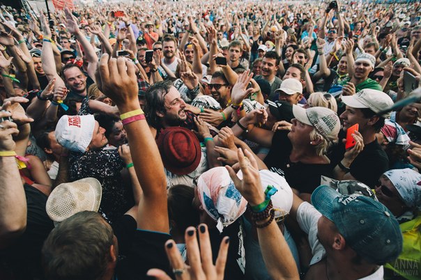 Гиги и народ_2.jpg